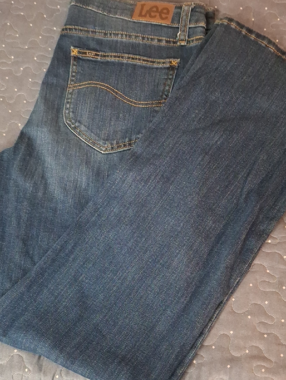 Lee Women’s Dark Indigo Jeans Size 16